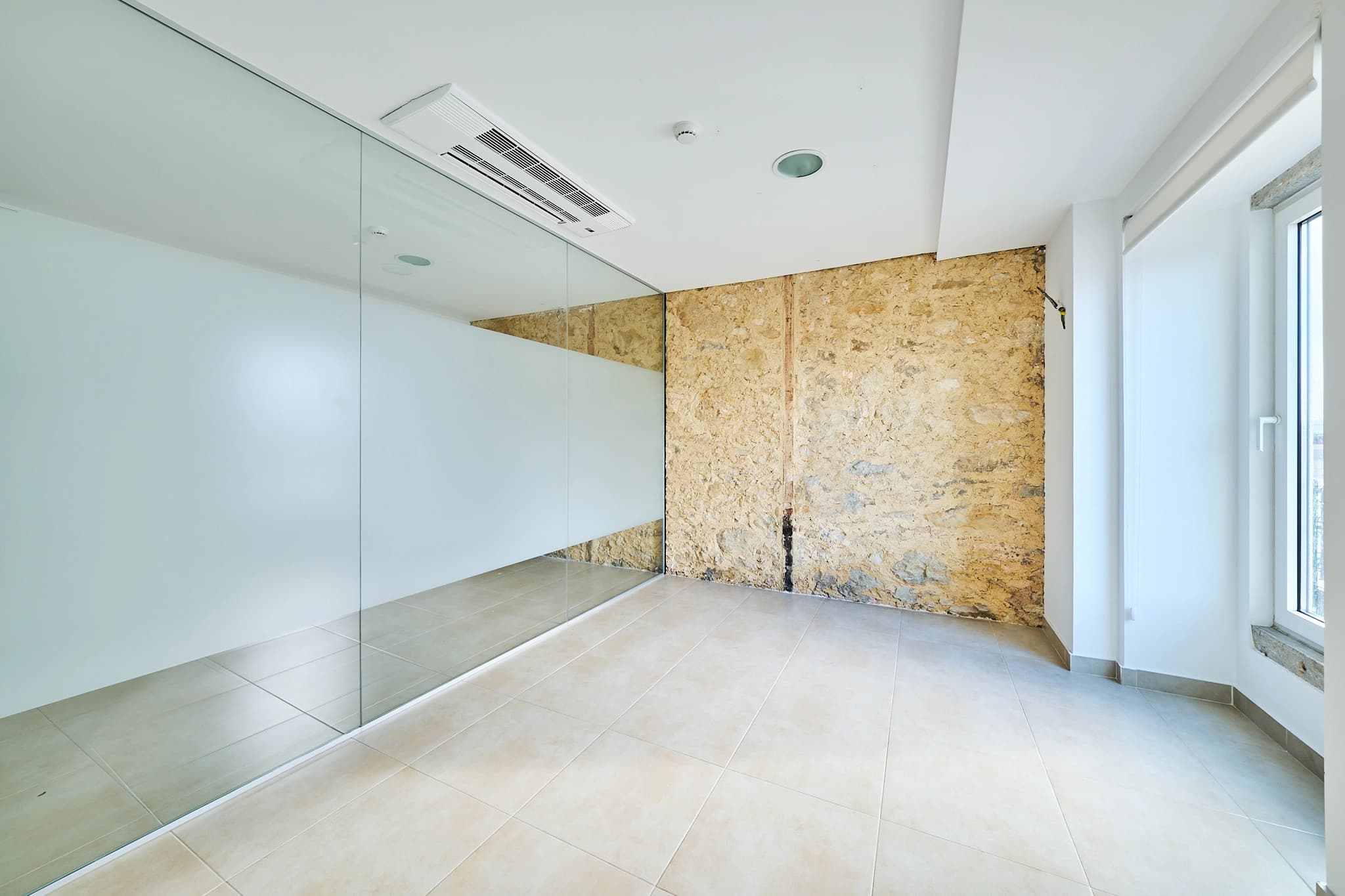 Prédio Comercial Exclusivo - Thumbnail 11