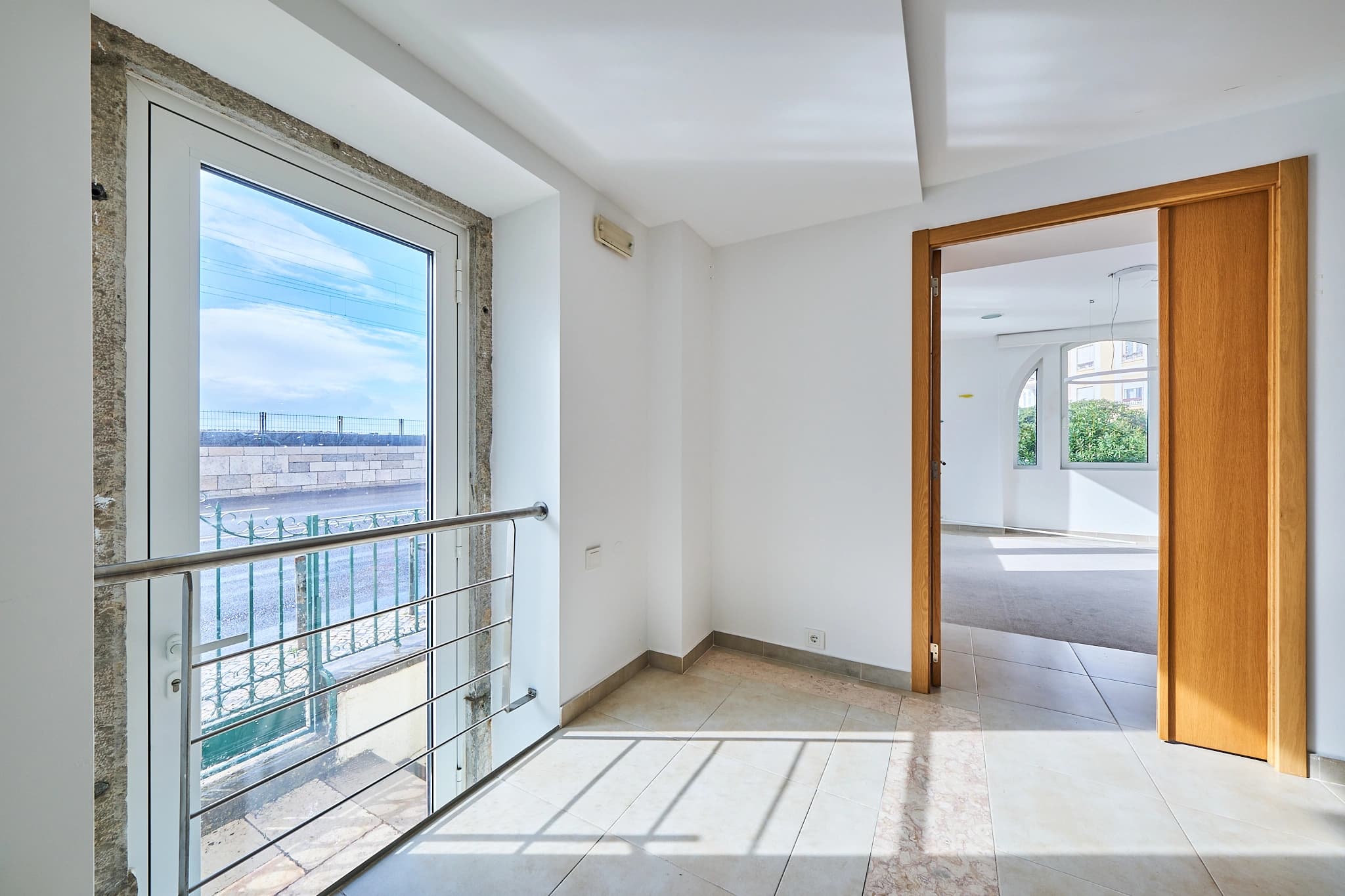 Prédio Comercial Exclusivo - Thumbnail 13