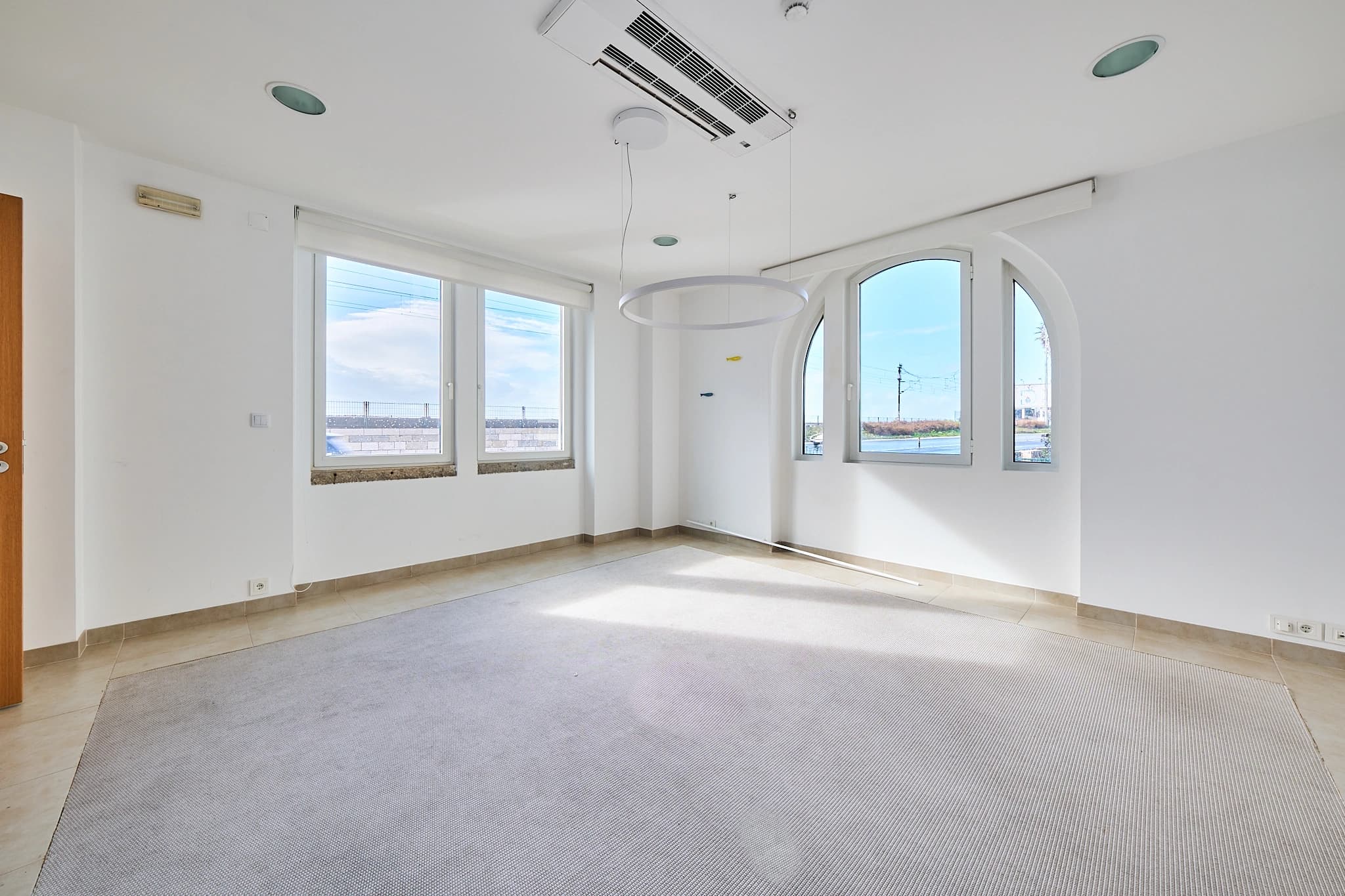 Prédio Comercial Exclusivo - Thumbnail 15