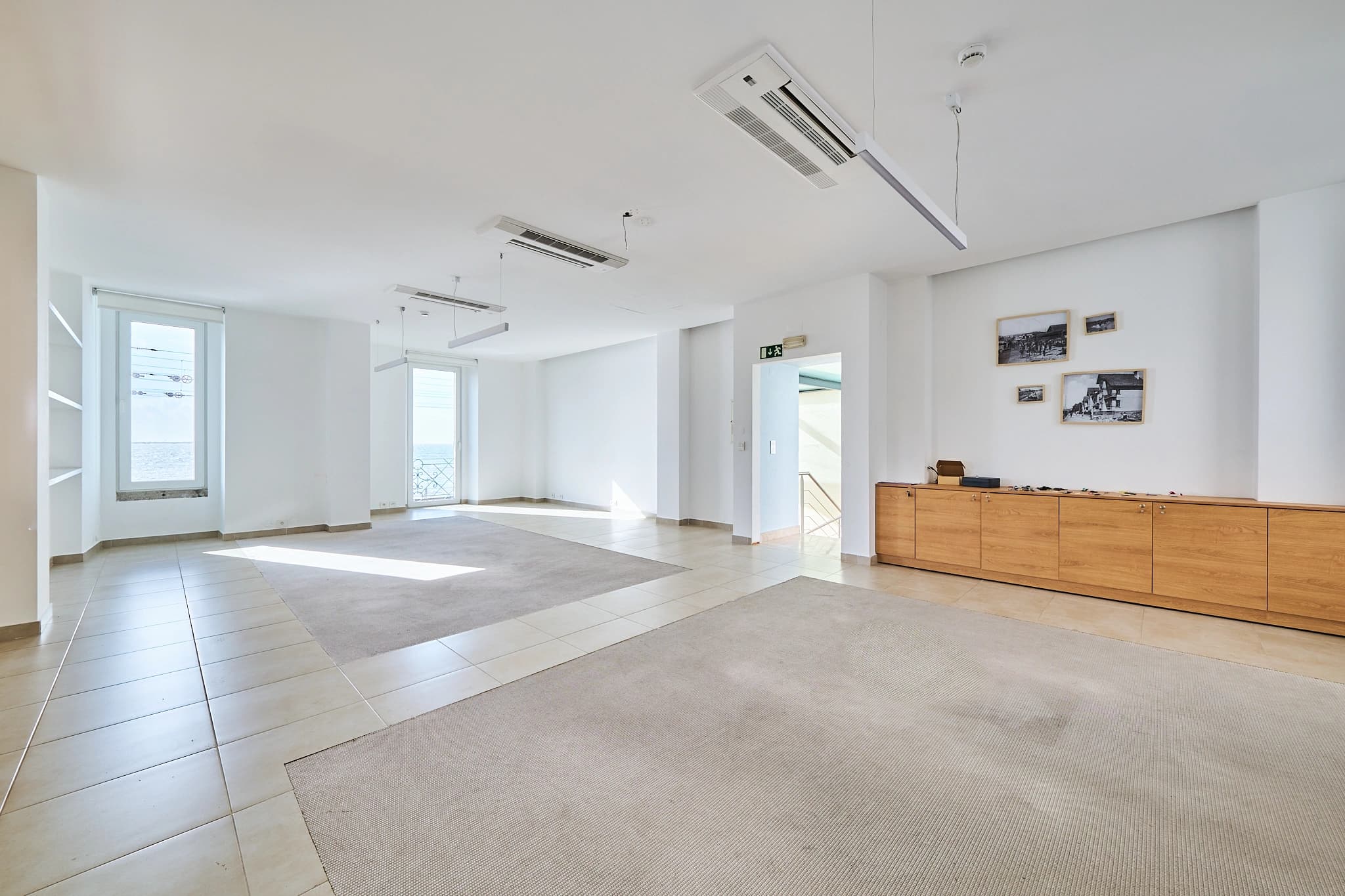 Prédio Comercial Exclusivo - Algés